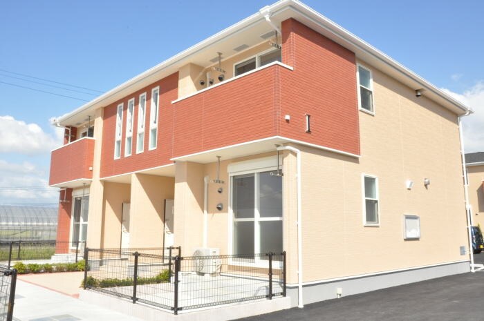 物件外観写真1　(外観写真)