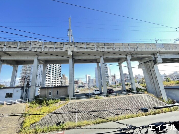 物件内観写真16　(室内からの展望)