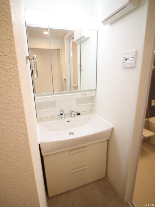 物件内観写真13　(洗面)