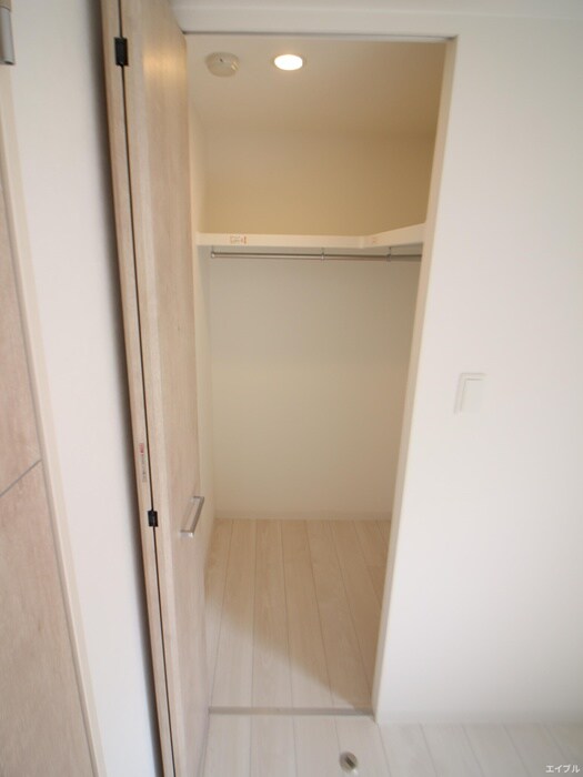 物件内観写真15　(収納)