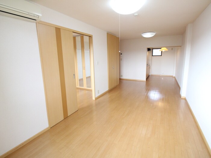 物件内観写真7　(居室)