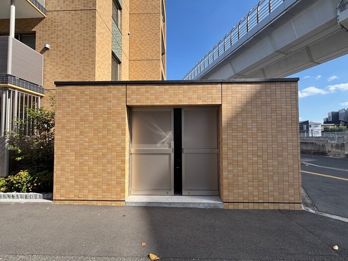 物件外観写真4　(建物設備)