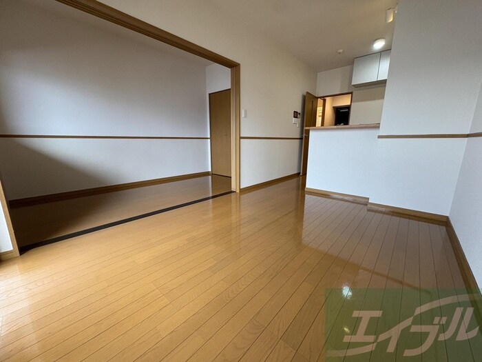 物件内観写真8　(居室)