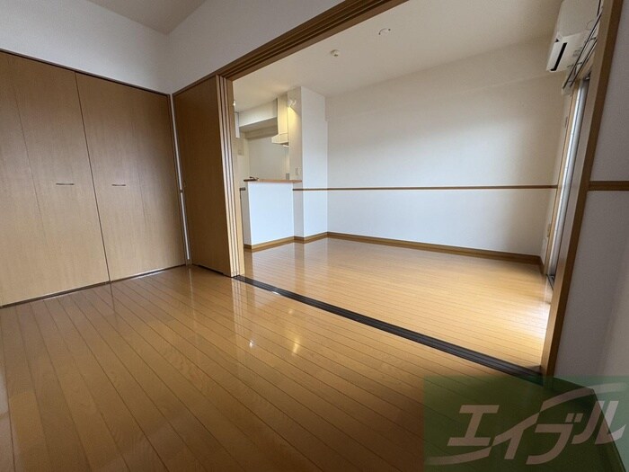 物件内観写真9　(居室)