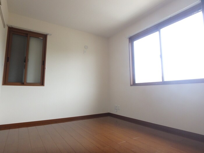 物件内観写真12　(居室)