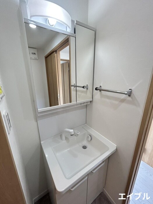 物件内観写真11　(洗面)