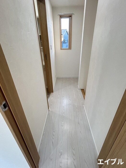 物件内観写真14　(廊下)