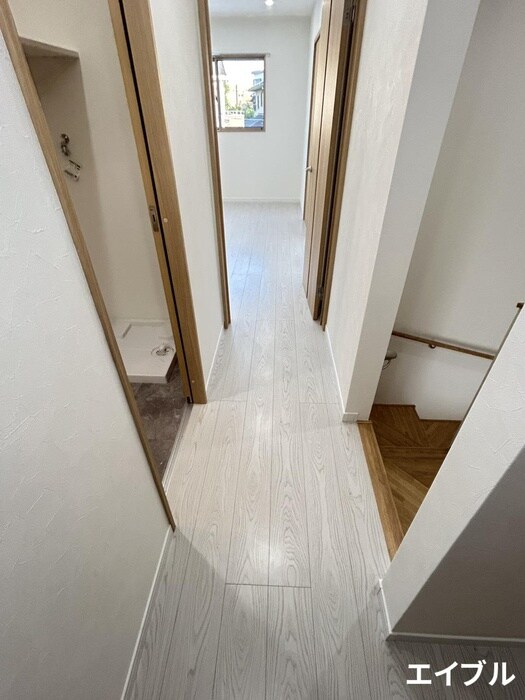 物件内観写真19　(廊下)