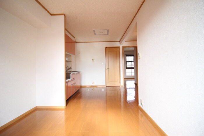 物件内観写真8　(居室)