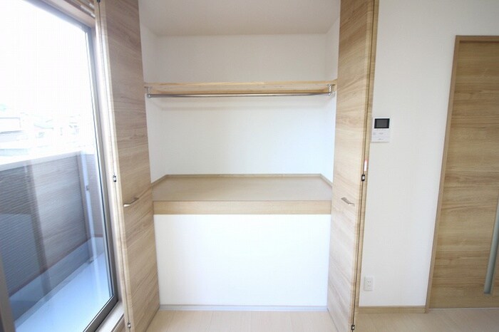 物件内観写真8　(収納)