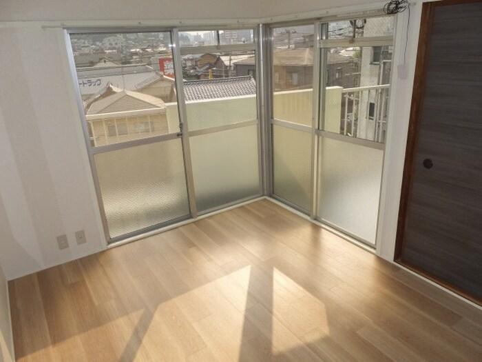 物件内観写真8　(居室)