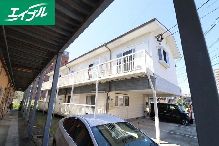 物件外観写真6　(エントランス部分)