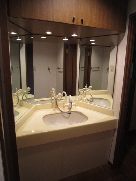 物件内観写真11　(洗面)