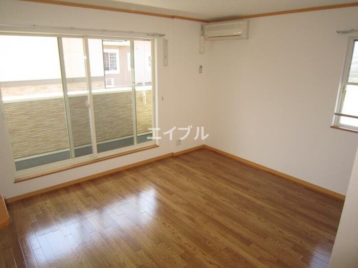 物件内観写真4　(居室)