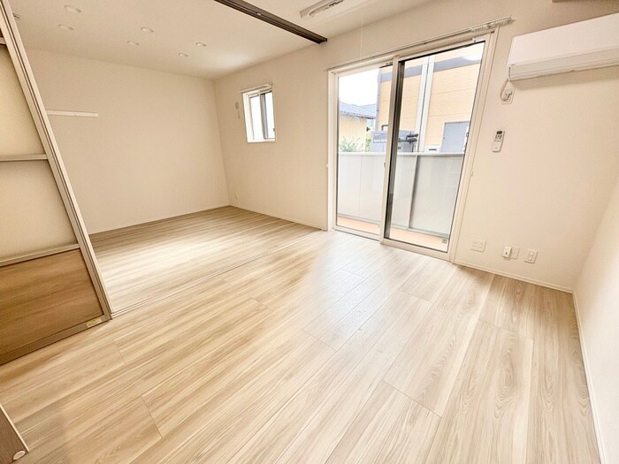 物件内観写真6　(居室)