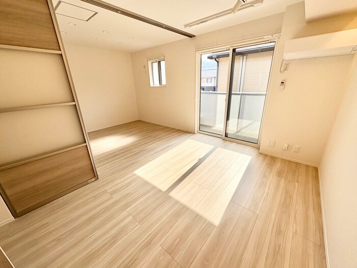 物件内観写真6　(居室)