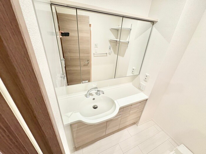 物件内観写真13　(洗面)