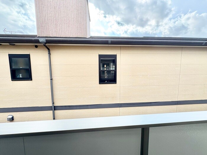 物件内観写真16　(室内からの展望)