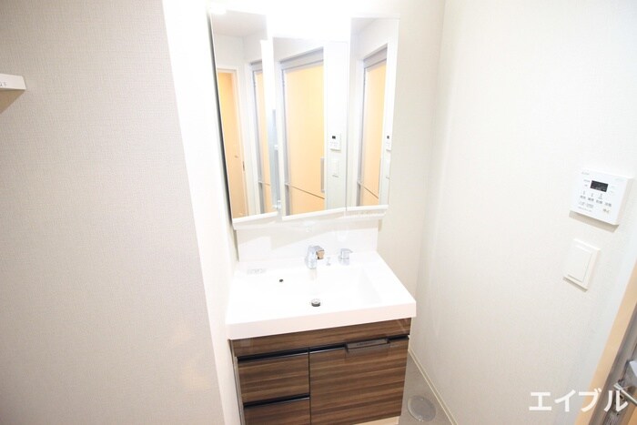 物件内観写真11　(洗面)