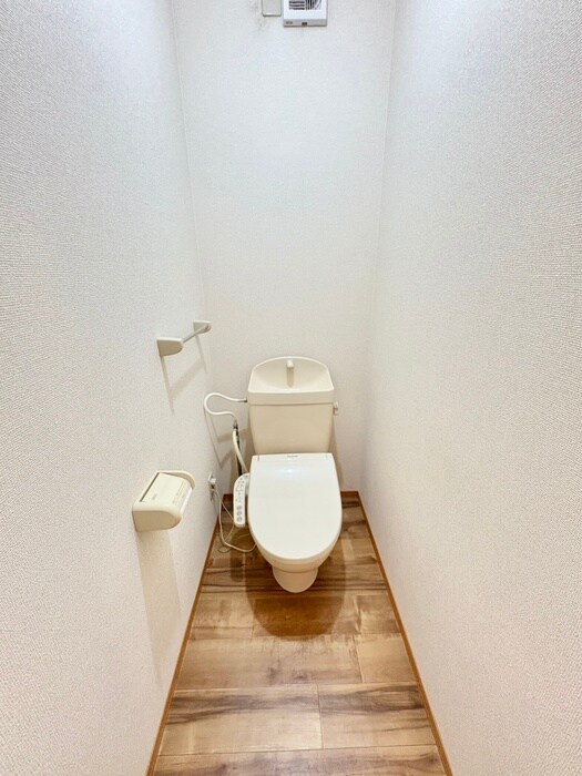 物件内観写真11　(トイレ)