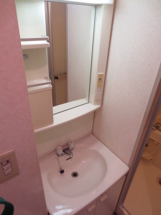 物件内観写真8　(洗面)