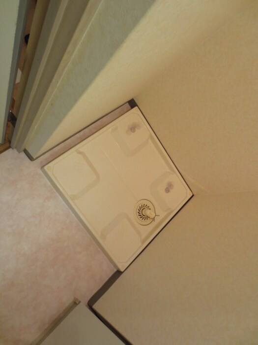 物件内観写真15　(洗濯機置場)