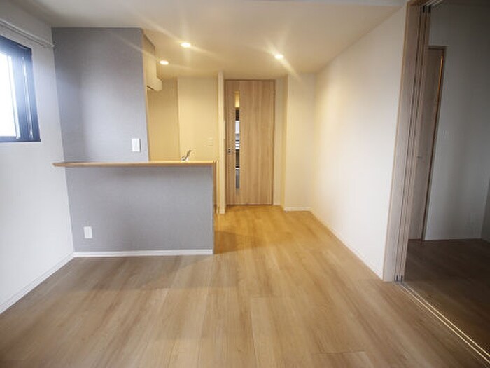 物件内観写真6　(居室)