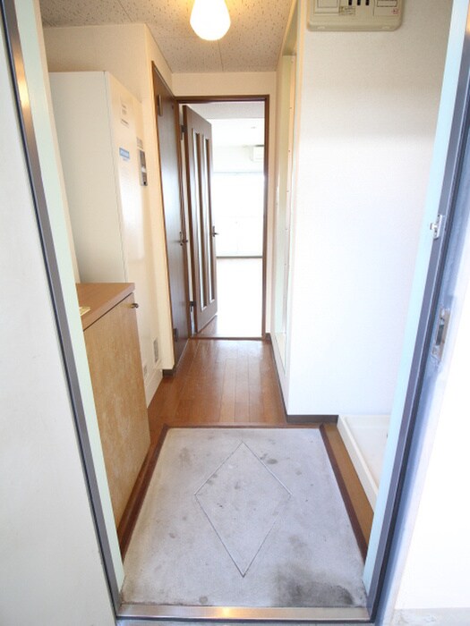 物件内観写真7　(玄関)
