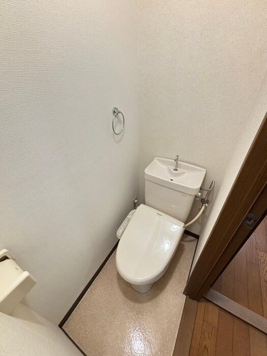 物件内観写真9　(トイレ)