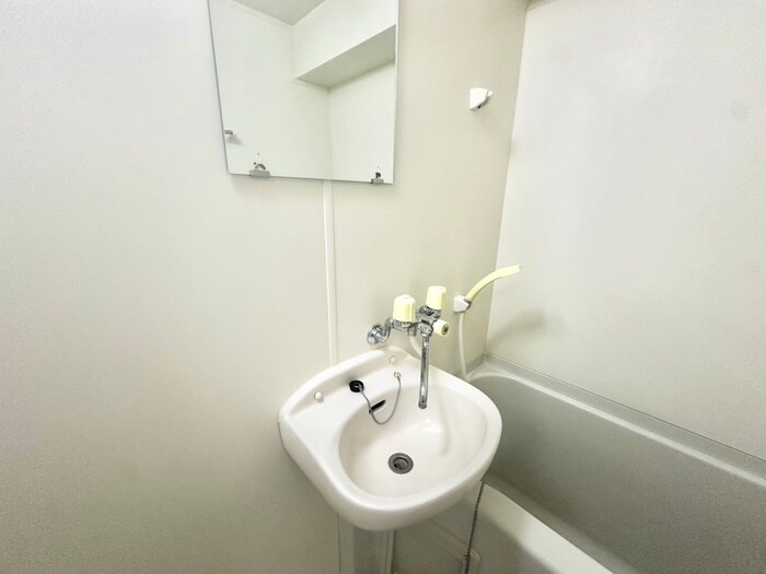 物件内観写真12　(洗面)