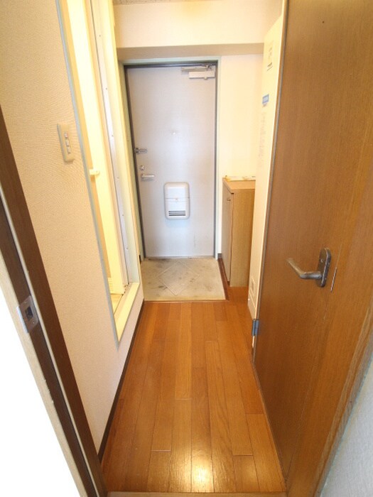 物件内観写真20　(廊下)