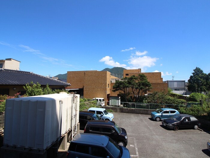 物件内観写真22　(室内からの展望)