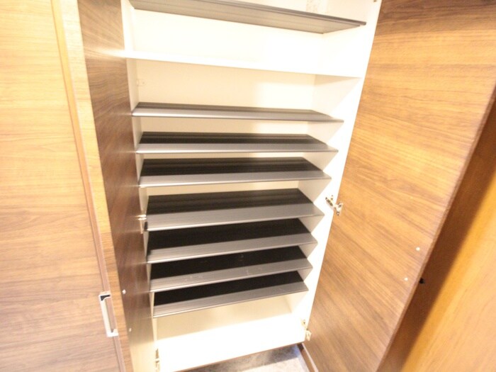 物件内観写真13　(靴箱)