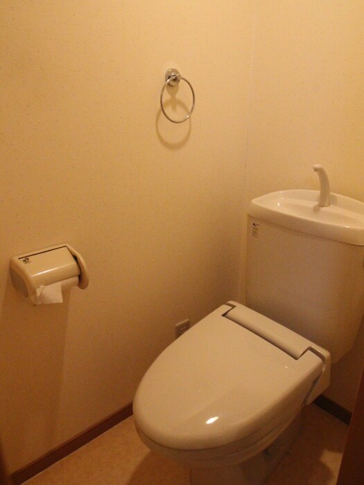 物件内観写真9　(トイレ)