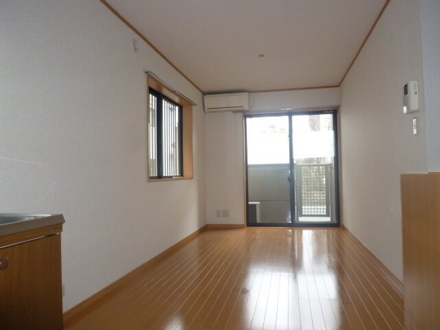 物件内観写真4　(居室)