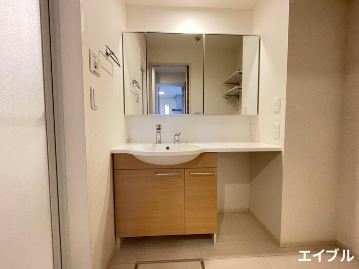 物件内観写真8　(洗面)