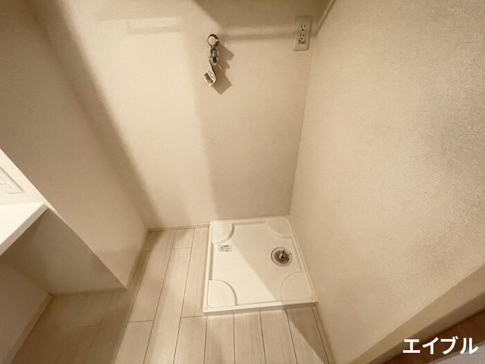 物件内観写真10　(洗濯機置場)