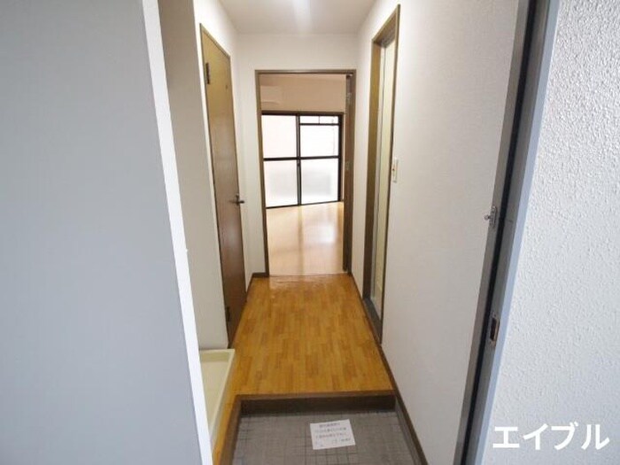 物件内観写真21　(廊下)