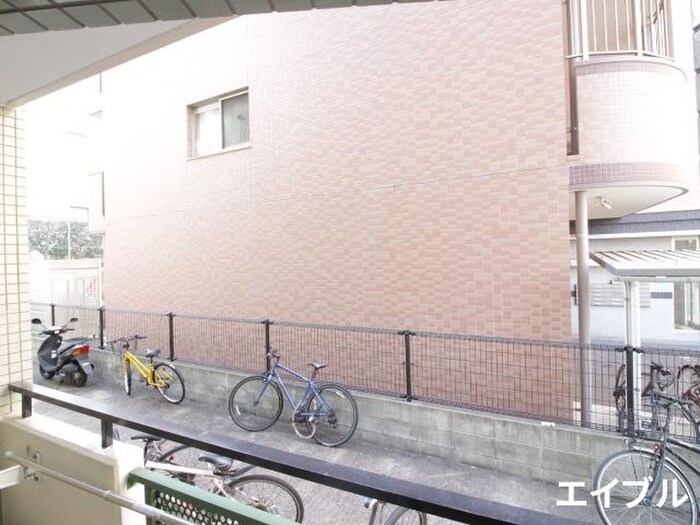 物件内観写真22　(室内からの展望)