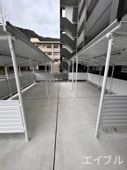 物件外観写真5　(駐輪場)