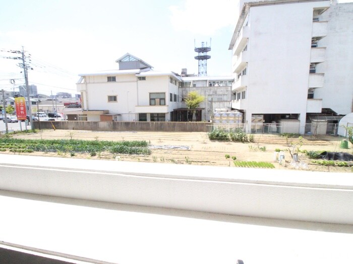 物件内観写真16　(室内からの展望)