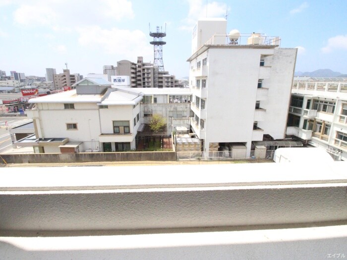 物件内観写真16　(室内からの展望)