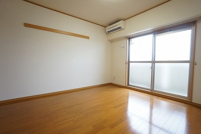 物件内観写真6　(居室)