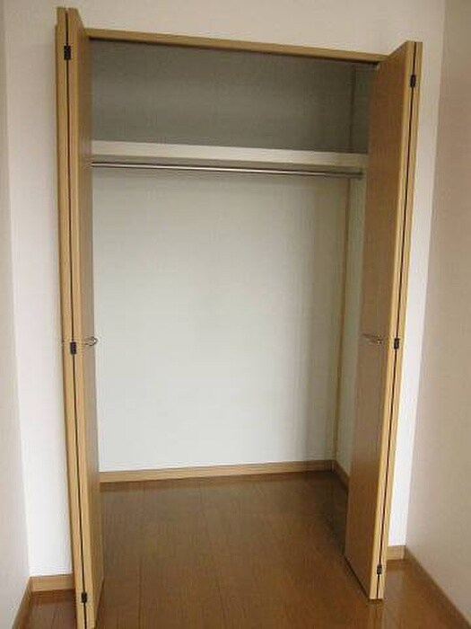 物件内観写真13　(収納)