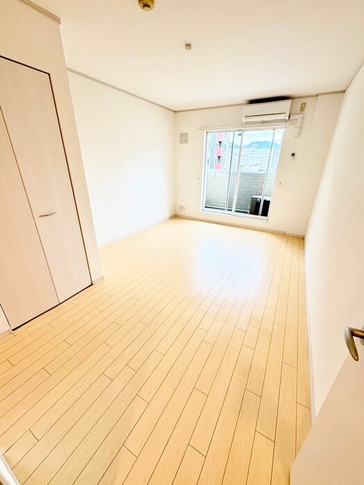 物件内観写真6　(居室)