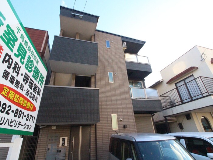 物件外観写真2　(外観写真)