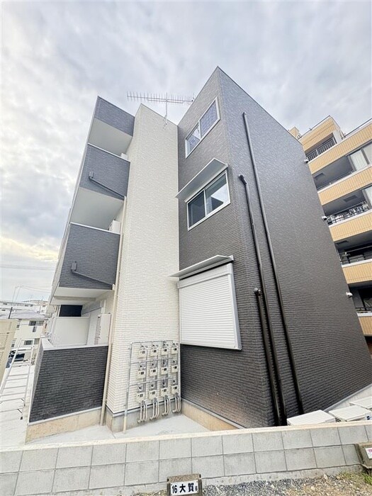 物件外観写真2　(建築中)