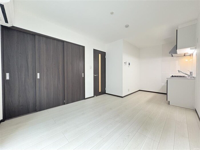 物件内観写真8　(居室)