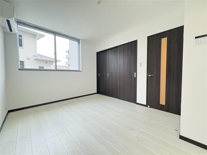 物件内観写真9　(居室)