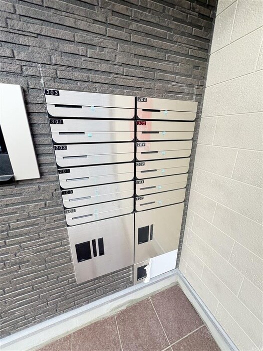 物件外観写真4　(建築中)